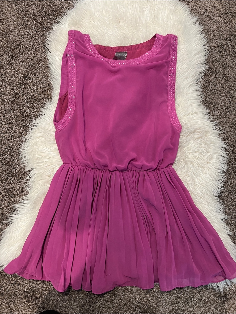 Jessica Simpson - moon collection Fuchsia Sleeveless Pleated Midi Dress